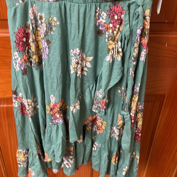 NWT!! Altar’d State Wrap Dress Size small - Teal Green Floral! So pretty! 🌺🌻 - Picture 5 of 7
